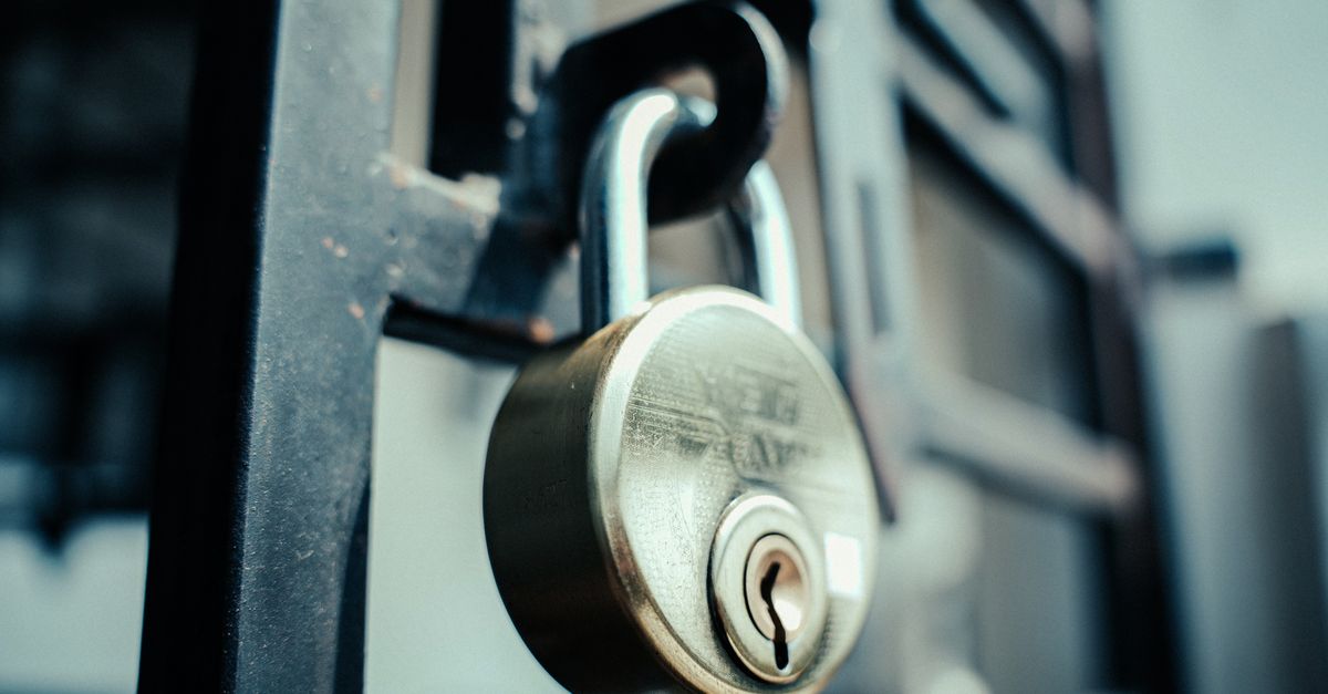 locksmith service technician — Cicero Locksmith